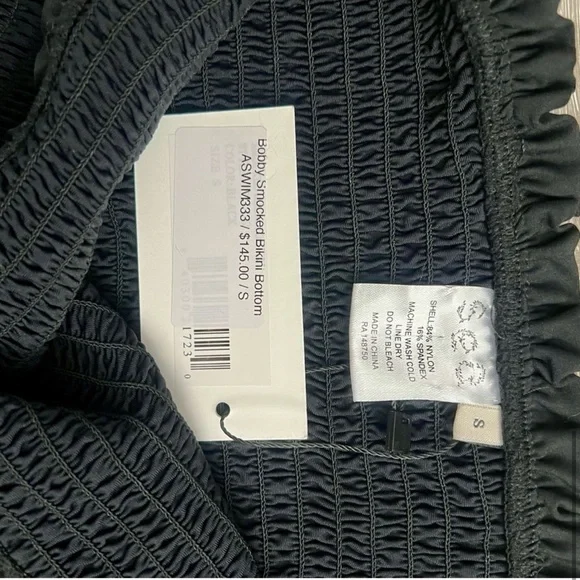 NWT SEA Bobby Smocked Bikini Bottom High-Waisted Black
Stretchy bottom only S - Picture 5 of 9
